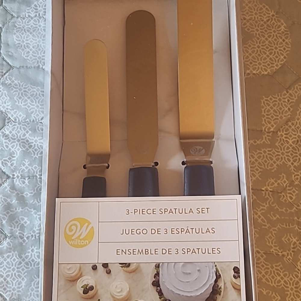 Wilton 3 piece spatula set